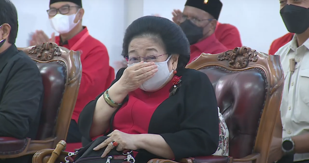 Reaksi Megawati saat dipuji cantik oleh Jokowi.
