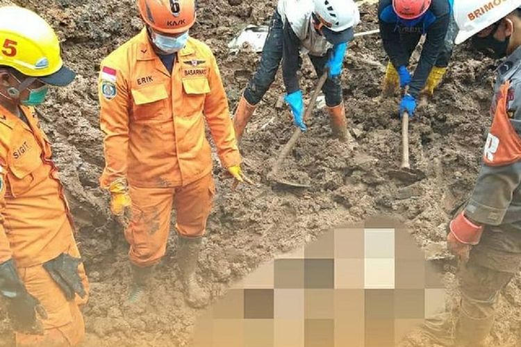 3 Jasad Perempuan Ditemukan Di Longsor Ciamanggung Sumedang Minggu Siang Total 32 Meninggal Pikiran Rakyat Bandung Raya