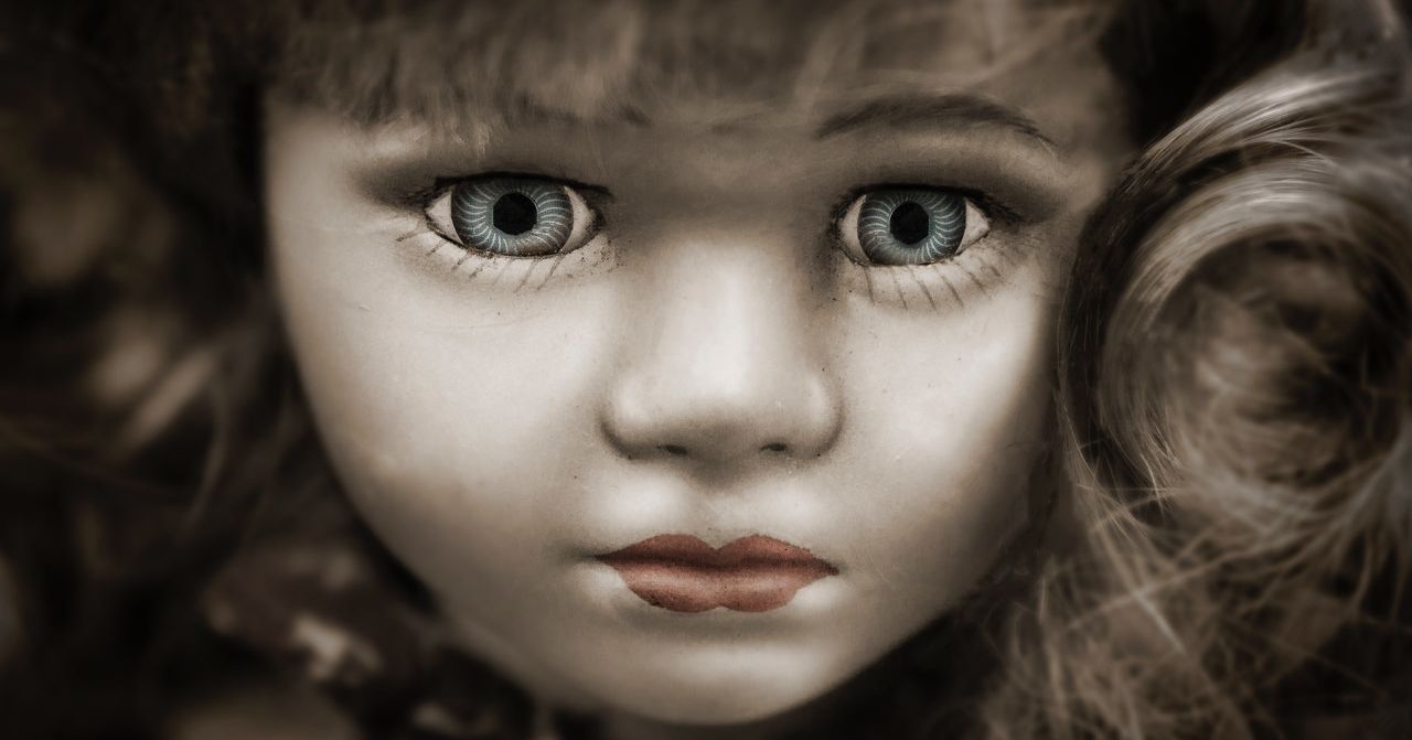 apa kegunaan boneka arwah atau spirit doll ? Pertanyaan ini ramai mencuat sejak desainer Ivan Gunawan mengadopsi spirit doll