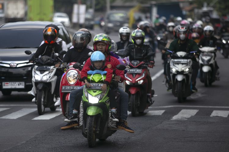 Jalur Utama Bandung-Cianjur Padat Kendaraan, Ada Jalur Alternatif yang Bisa Jadi Pilihan