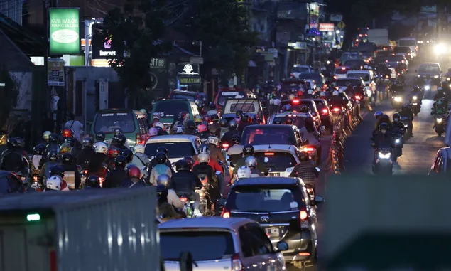 Jalan Cipanas-Puncak Arah Cianjur Macet Total Akibat Kecelakaan Tunggal, Warga Bisa Gunakan Jalur Alternatif