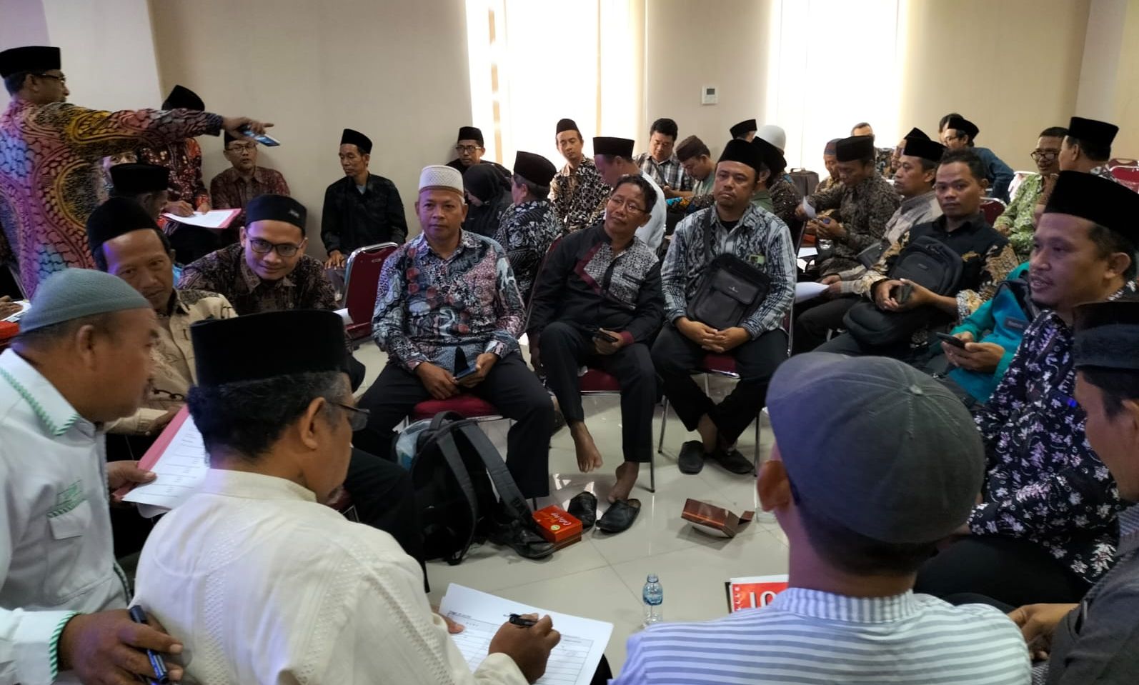Sebanyak 5 Kecamatan wilayah Brebes utara mengikuti musyawarah cabang Dewan Masjid Indonesia tingkat kecamatan di aula KPT Pemkab Brebes, Jumat, 29 Juni 2024.