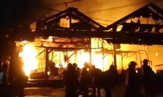 Telah Terjadi Kebakaran Besar di Pasar Caringin Bandung, Terdapat Satu Orang Korban Jiwa