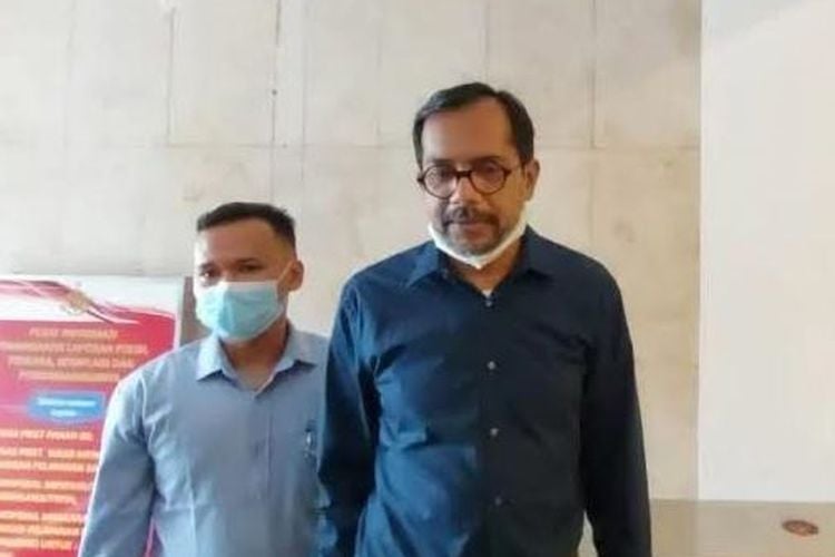 Cobaan Haris Azhar dan Kuasa Hukum Demi Masuk Ruang Sidang 'Lawan' Luhut Pandjaitan