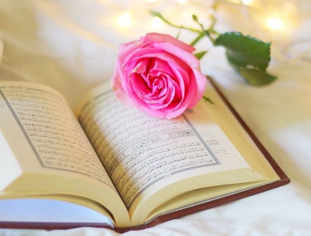 Berikut Arti Surat At Takasur Ayat 1 - 8 Dilengkapi Tulisan Latin dan Terjemah Bahasa Indonesia//aquila-satyle.com