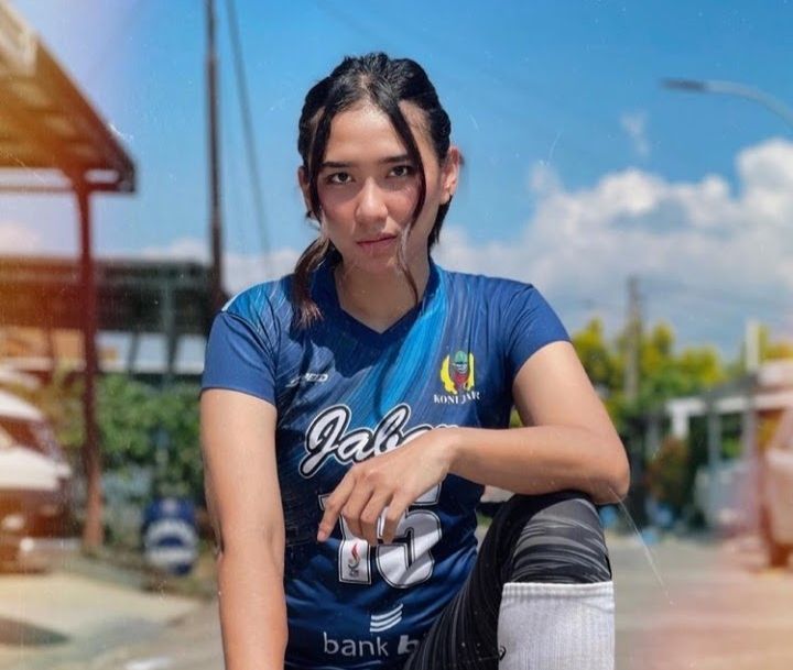 6 Potret Atlet Voli Cantik Bandung BJB Tandamata yang Dipanggil Timnas SEA Games 2021, Termasuk Yolla Yuliana