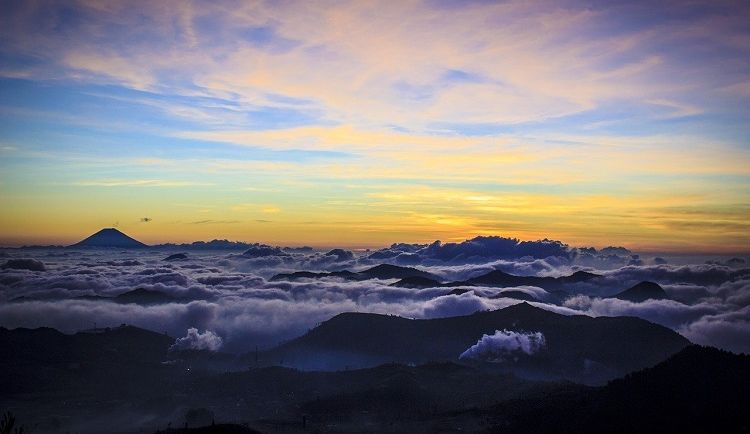 Pemandangan alam gunung prau dieng - Ini Tempat Wisata di Wonosobo yang Hits dan Instagramable, Wajib untuk Kalian Kunjungi