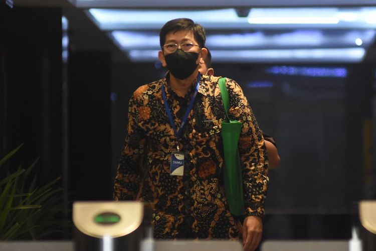 Roundup: Wahono Saputro dan Andhi Pramono Penuhi Panggilan KPK, Klarifikasi Soal LHKPN