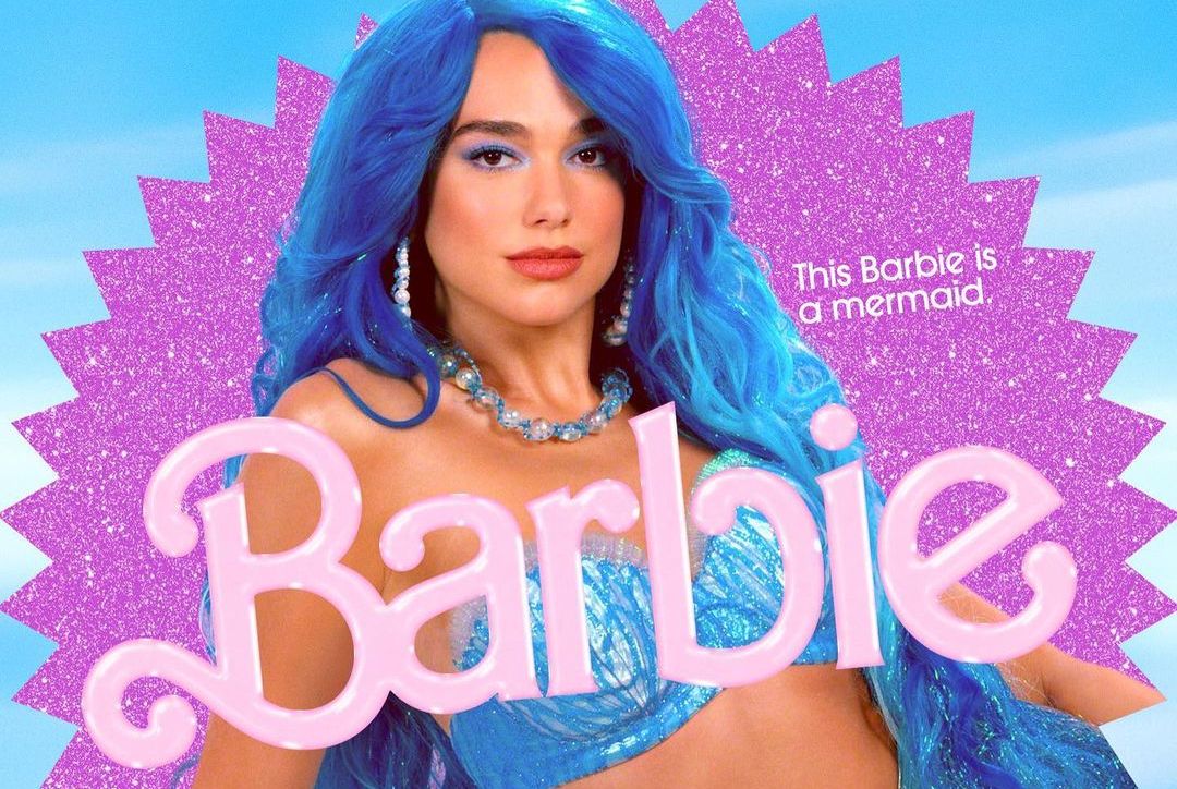 Tak hanya perankan sosok Mermaid, Dua Lipa juga bawakan OST film Barbie berjudul Dance The Night.