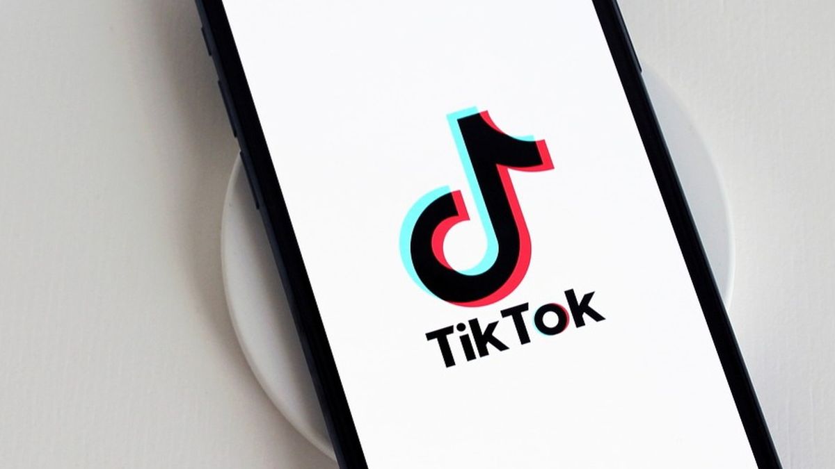 SIAPA Kak Gem yang Sedang Viral di TikTok, Ini Biodata Lengkapnya ...