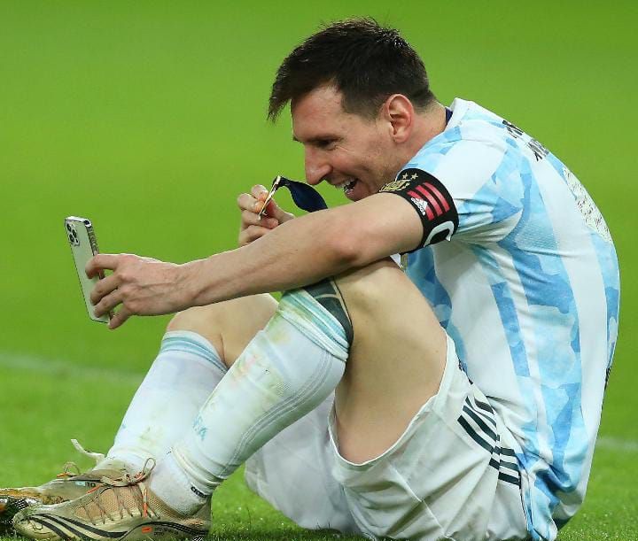 Usia laga Final Copa America 2021, Messi Lakukan Video Call bersama Istrinya 