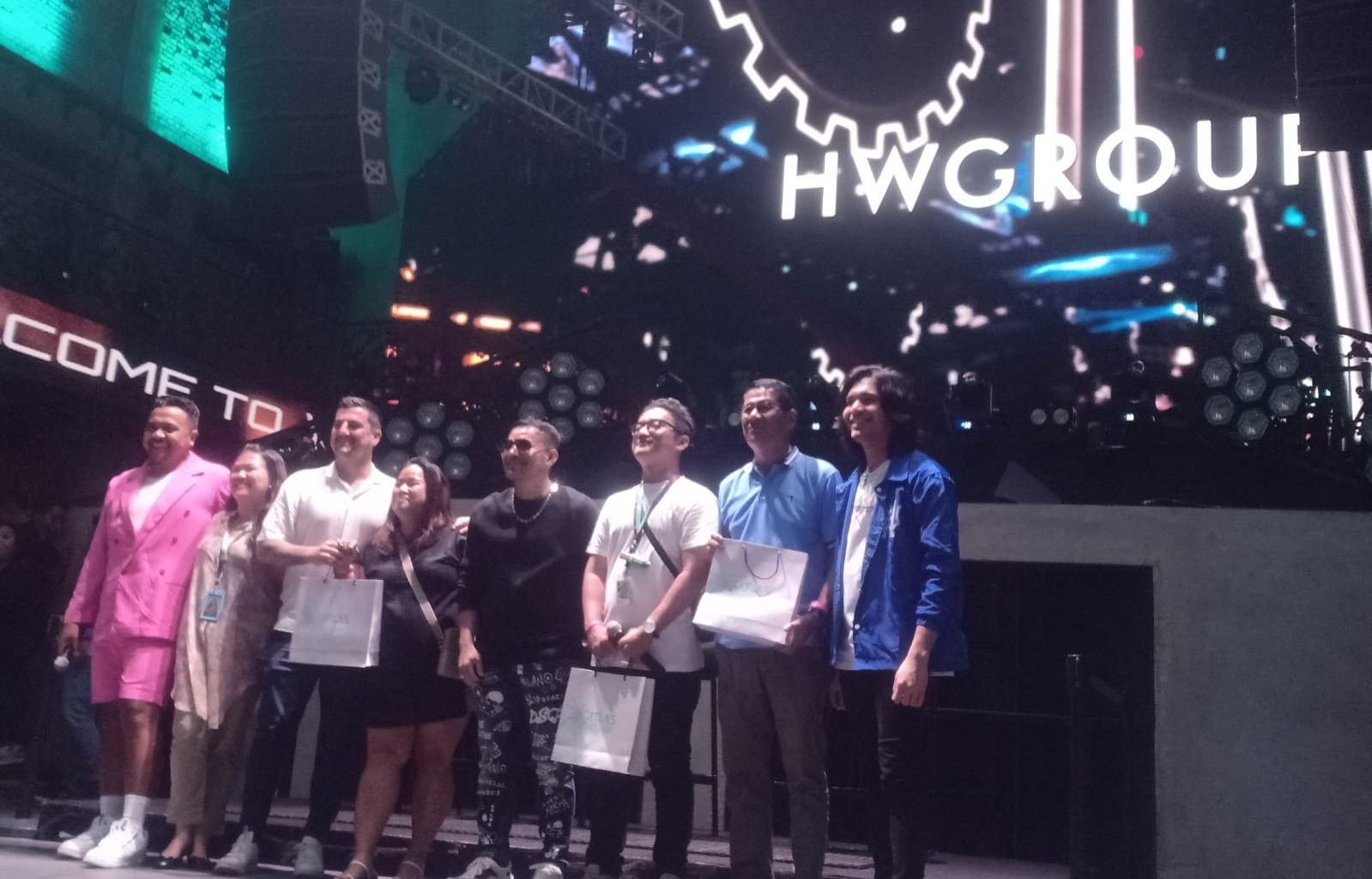 HWG Group undang Dnada dan Judika dalam acaranya pada 15 Maret 2023 di W Atlas Super Club Bali.