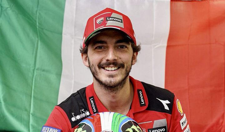 Pembalap tim Ducati, Francesco Bagnaia raih kemenangan perdananya di MotoGP Italia yang berlangsung di Sirkuit Mugello, pada 29 Mei 2022.