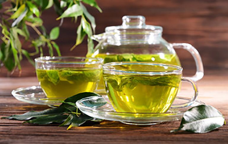 Green tea atau teh hijau memiliki sejumlah manfaat.