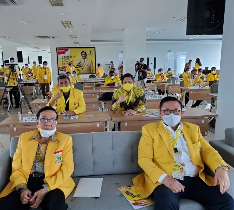 Peserta Rapat Pimpinan Nasional (Rapimnas) Partai Golkar yang digelar di Kantor DPP di Anggrek Neli, Jakarta Barat, dari 5 Maret hingga 6 Maret 2021.