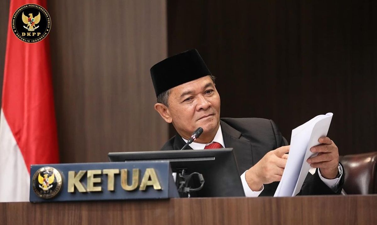 BREAKING NEWS: Loloskan Gibran Sebagai Cawapres, Ketua Dan Anggota KPU ...