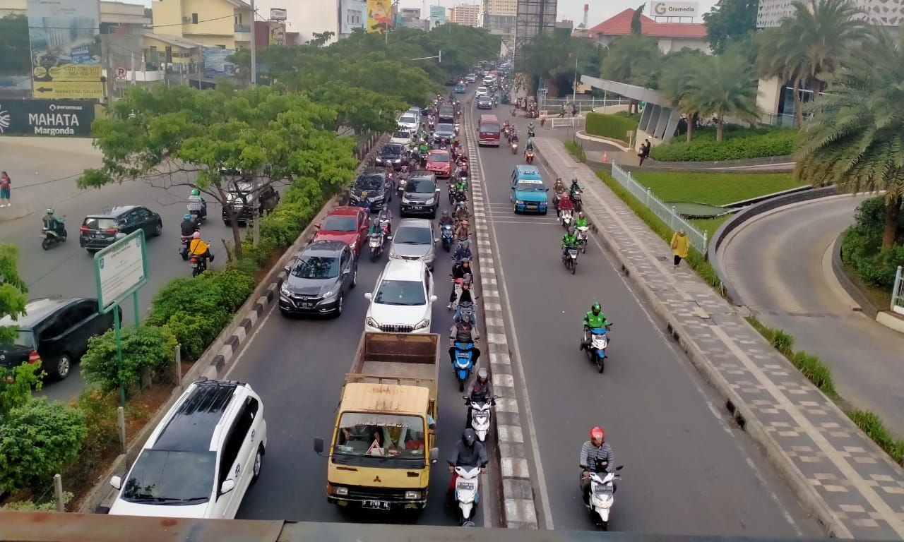 JALAN MArgonda Raya, Depok.*