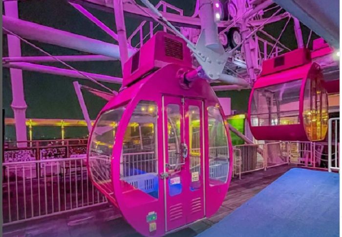 J-Sky Ferris Wheel