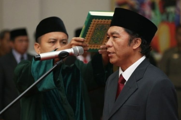 Profil Al Muktabar, Pj Gubernur Banten