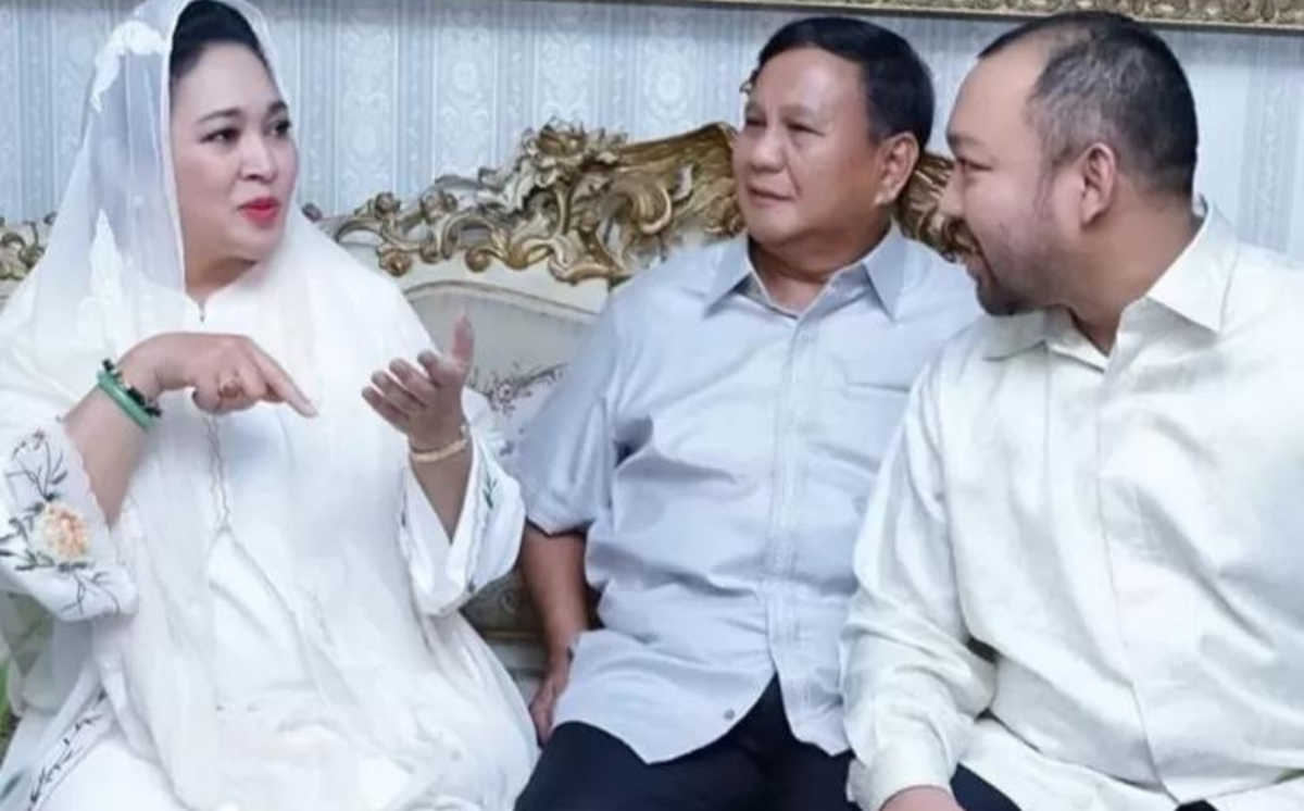 'Ibu Negara!' Netizen Geruduk Instagram Titiek Soeharto Gegara Kalimat Romantis Ini ke Prabowo Subianto unggul di quick count Pilpres 2024