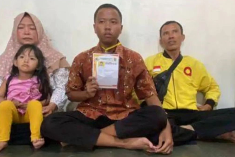 Kisah Anak Sopir Ojol ‘Dijebak’ Ikut Tes Petugas Sekuriti Malah Lulus Jadi Polisi, Orangtua: Enggak Nyangka