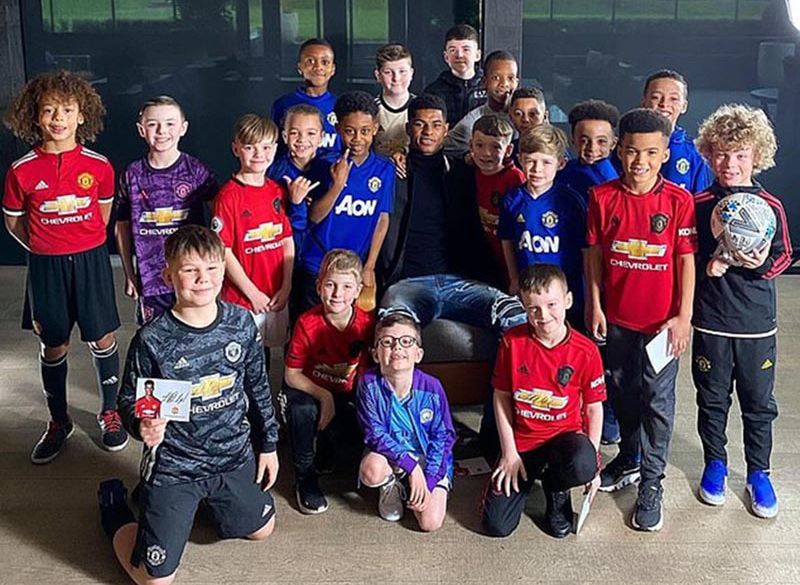 Marcus Rashford Diganjar Gelar Kehormatan Mbe Dari Kerajaan Inggris Mikrofon Id