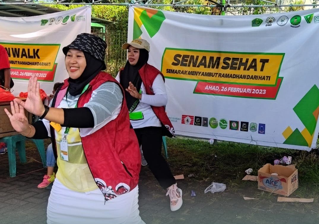 Senam sehat rangkaian kegiatan Fun Walk Semarak Menyambut Ramadhan dari Hati 