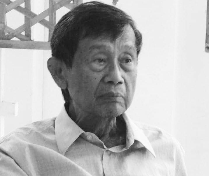Ajip Rosidi  sastrawan terkenal di Indonesia kelahiran Jatiwangi Cirebon, Jawa Barat, pada 31 Januari 1938.