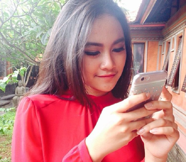 Profil Biodata Mahalini Penyanyi Cantik Asal Bali Yang Menjalin Cinta