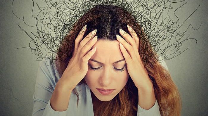 Stres dan Depresi sering menjadi latar belakang hoarding disorder