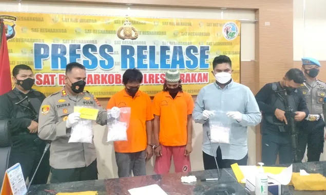 Peredaran Narkoba Antar Provinsi Digagalkan Polres Tarakan, 18 Bal Sabu dan 2 Pelaku Diamankan