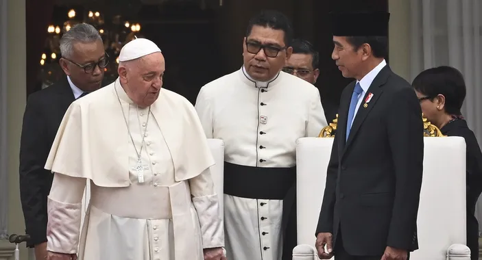 Pesan Paus Fransiskus Selama Di Indonesia: Singgung Penguasa Hingga ...