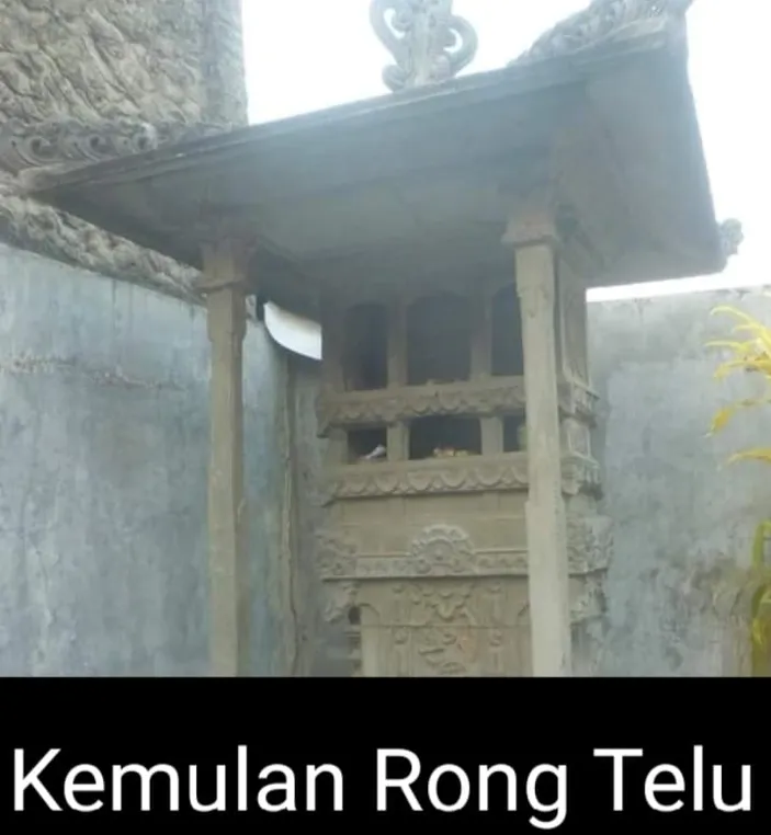 Menurut Hindu, Mengapa Pelinggih Kemulan Rong Telu Wajib Ada Dalam ...