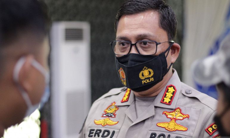 Kabidhumas Polda Jawa Barat Kombes Pol Erdi A Chaniago. Bareskrim Polri diturunkan, untuk membantu proses penyelidikan agar kasus pembunuhan ibu dan anak di Subang segera terungkap.
