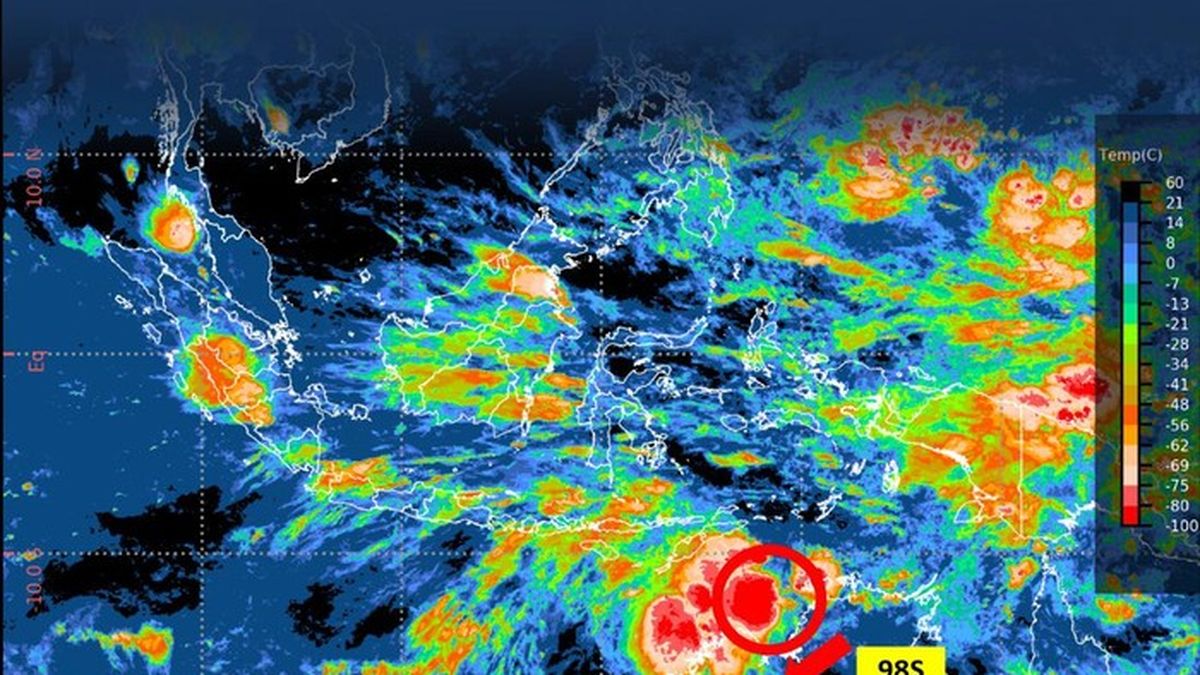 Bibit Siklon Tropis: Dampak Langsung dan Tidak Langsung yang Dirasakan