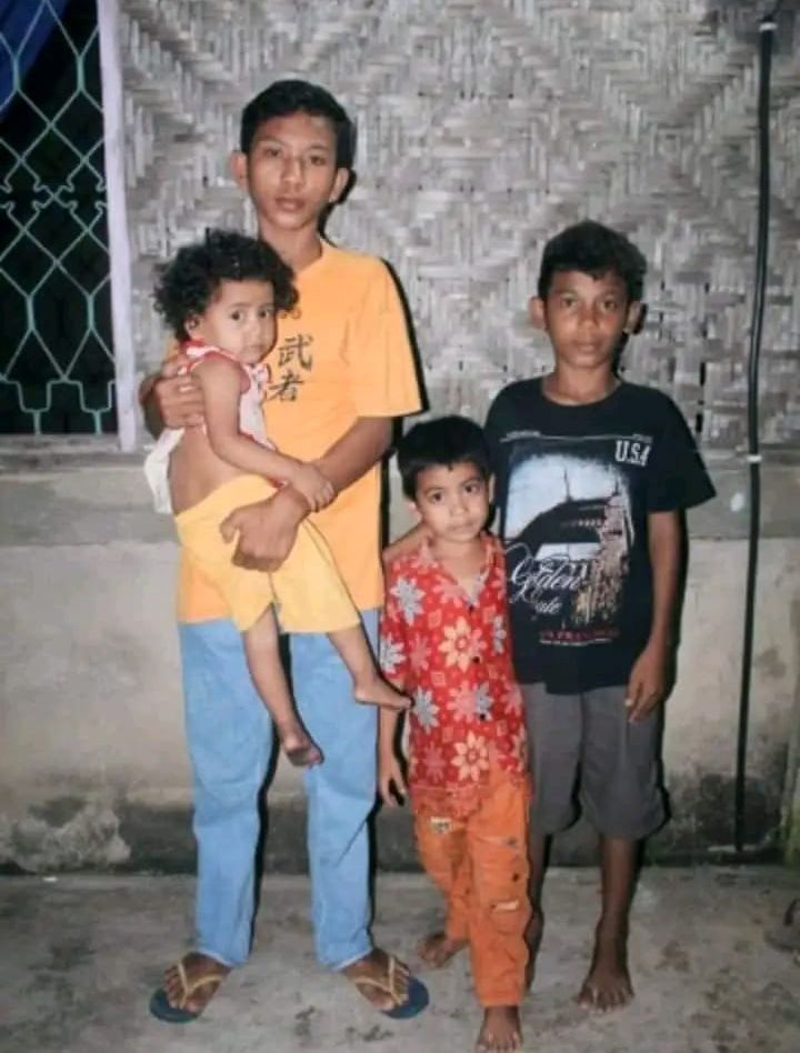 4 kakak beradik di Bentala, Desa Mbuit, Kecamatan Boleng, Kabupaten Manggarai Barat, NTT