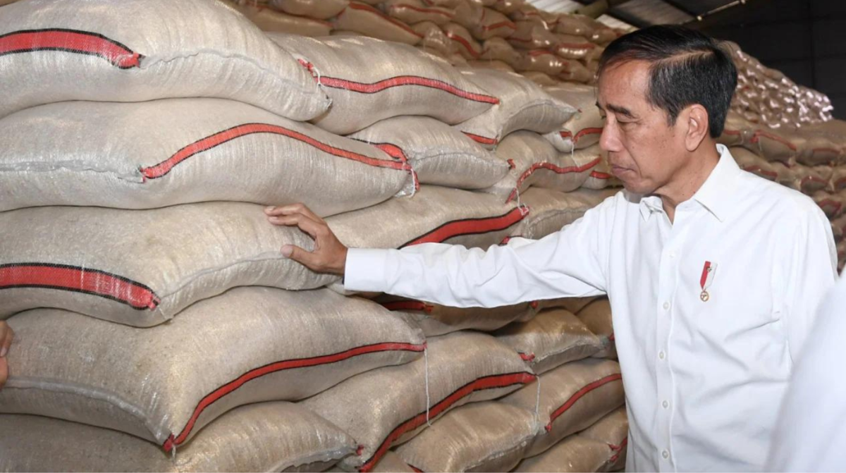 Respons Laporan Kelangkaan Stok Beras, Presiden Jokowi Perintahkan Distribusi Beras ke Pasar