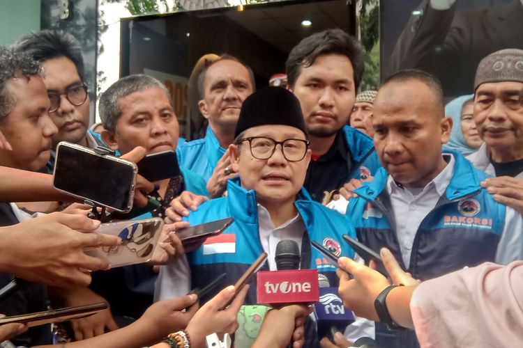 Cak Imin Minta Zulkifli Hasan Tunda Larangan Social Commerce Agar Penjual Bisa Habiskan Modal