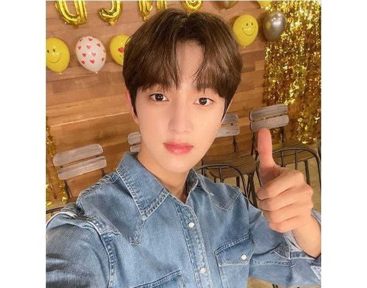 7 Potret Bong Jae Hyun Golden Child Pemeran Eun Ho di Twinkling