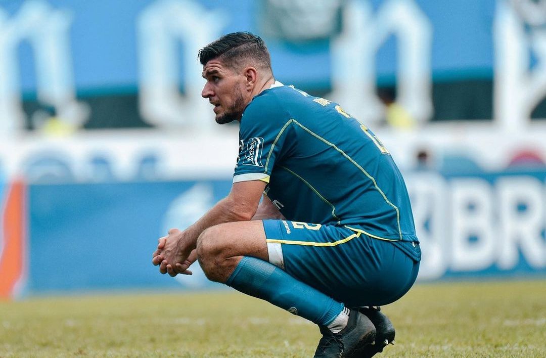Nick Kuipers diisukan hengkan dari Persib Bandung.