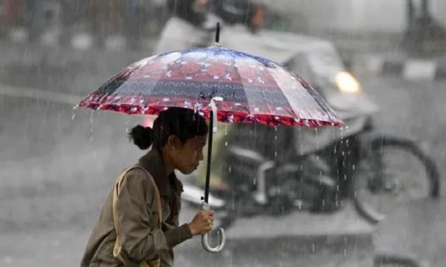 Info Prakiraan Cuaca Kota Semarang Hari Ini, Potensi Hujan Cukup Deras Sore Hari hingga Malam Hari