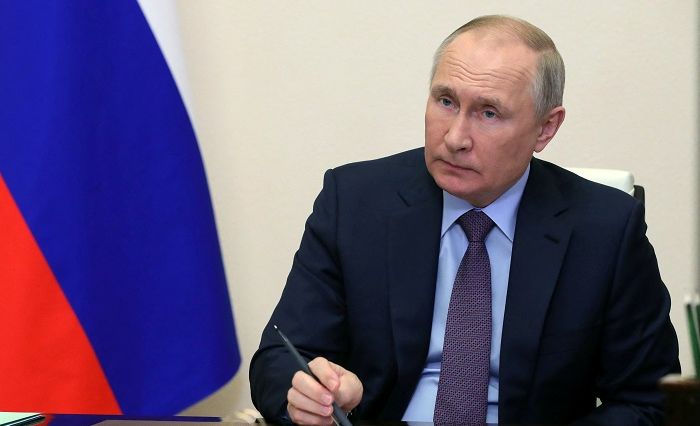 Presiden Rusia Vladimir Putin menuding Barat saat ini berupaya untuk menghancurkan Rusia dengan memberikan berbagai teror