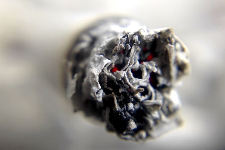Cigarettes After School, Anak Muda Lebih Pilih Tak Jajan daripada Tak Merokok