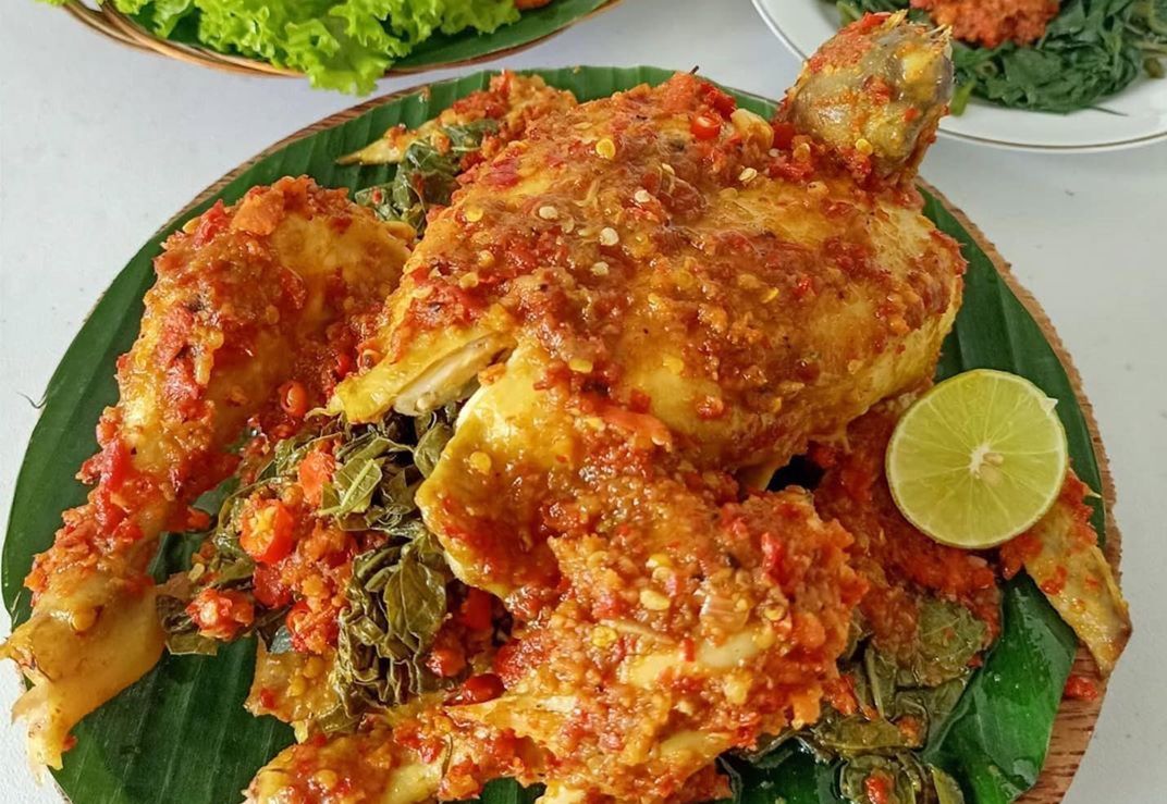 Simak Resep Ayam Betutu Khas Bali, Boleh Praktikkan di Rumah Masing-masing  - Flores Terkini
