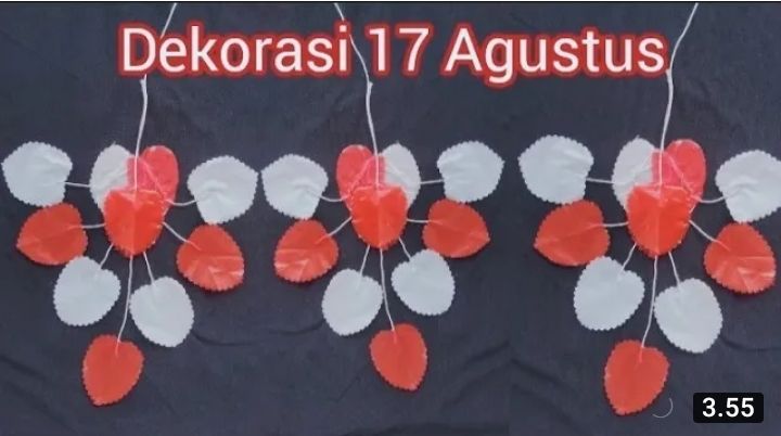 Ilustrasi dekorasi 17 Agustus dari bahan plastik kresek dan gelas plastik (1)