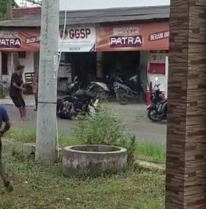 Sadis! Perampokan Bersenjata Api di Toko Kedungreja Cilacap, Korban Tertembak, Pelaku Bawa Uang Kisaran 100 Juta.