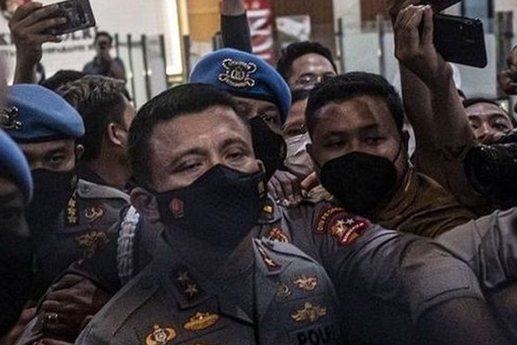 Polri Tegaskan Kabar Penemuan Bunker Rp900 Miliar Di Rumah Ferdy Sambo ...