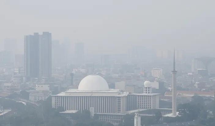 Peringkat Kota di Indonesia dengan Kualitas Udara Terburuk per Senin 14 Agustus 2023: Jakarta Nomor 7