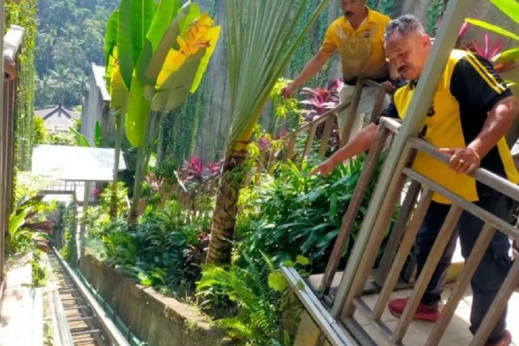 Detik Jatuh nya Lift Jatuh di Bali, 5 Orang Tewas 