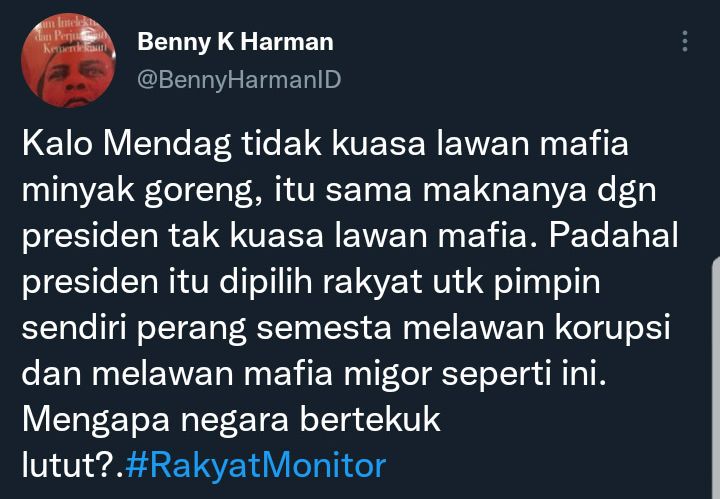 Cuitan Benny Harman soal fenomena minyak goreng yang terjadi di Indonesia.